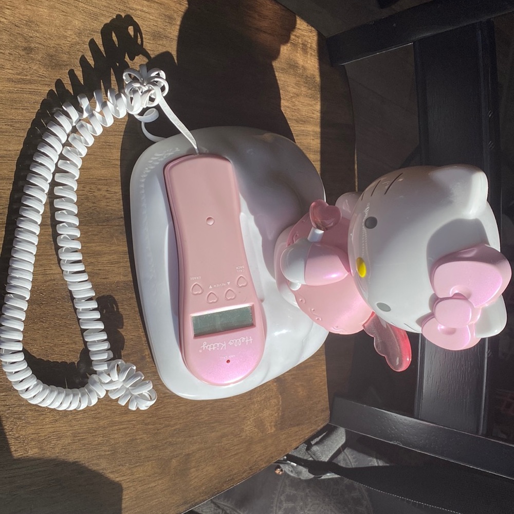 Hello Kitty phone